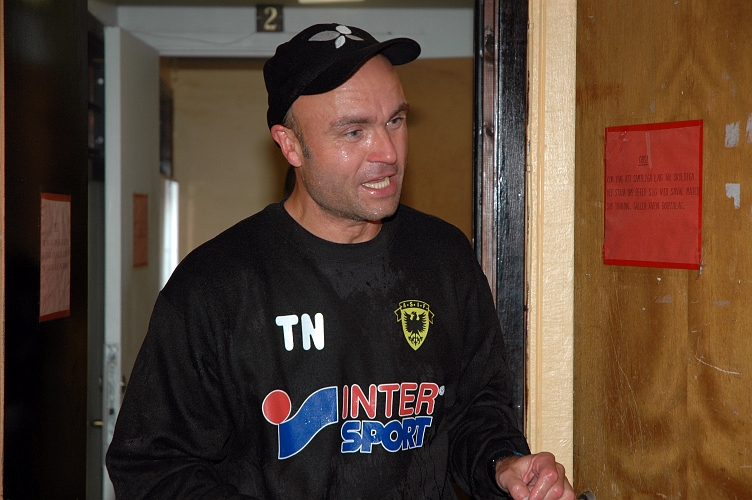 2007_0829_08.JPG - "Jotte" kommer ut ur duschen