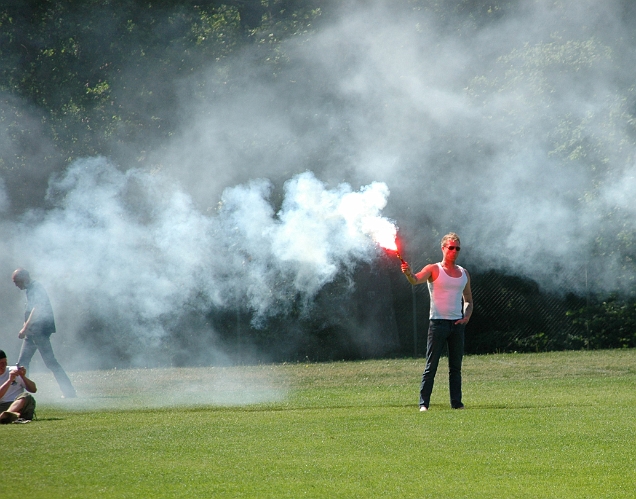 2008_0607_04.JPG - "TIFO" ??