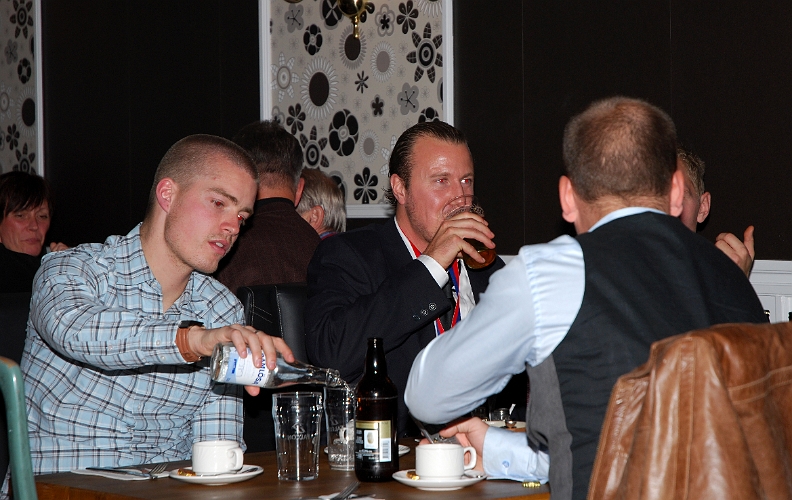 2008_1018_68.JPG - Bilder från den avslutande middagen