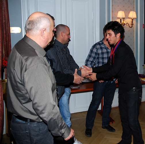 2009_1017_170850AA.JPG - Medalj för Serieseger i Elitreserv Västmanland, Mergim Bekaj