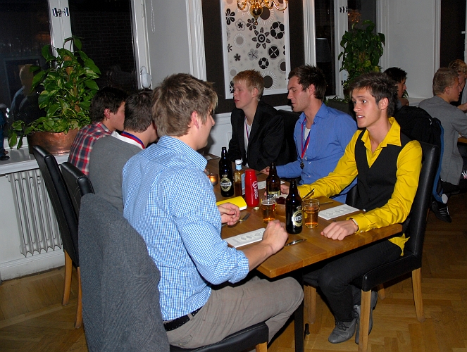 2009_1017_180828AA.JPG - Bilder från den avslutande middagen