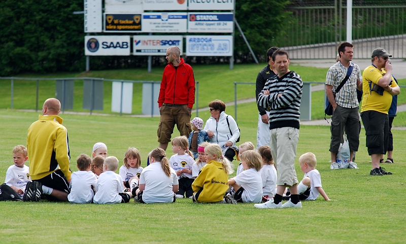 2010_0605_03-01.JPG - P/F04 Internmatcher