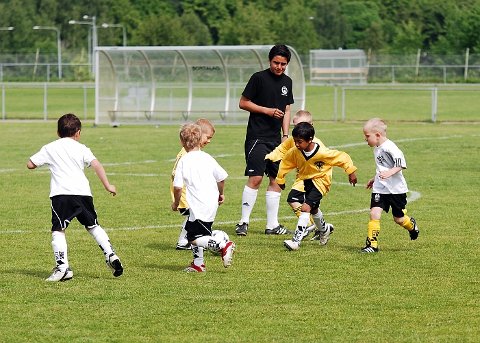 2010_0605_04-03.JPG - P/F04 Internmatcher