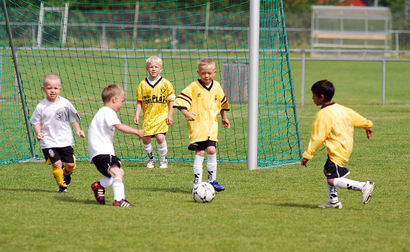 2010_0605_04-06.JPG - P/F04 Internmatcher