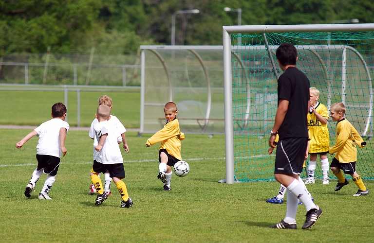 2010_0605_04-07.JPG - P/F04 Internmatcher