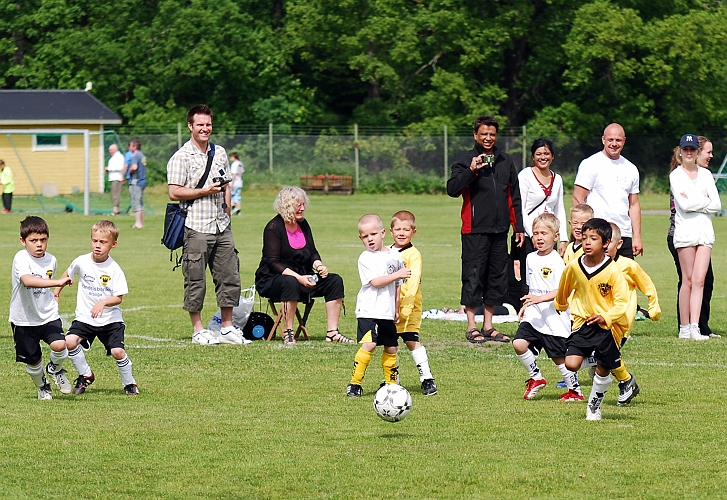 2010_0605_04-08.JPG - P/F04 Internmatcher