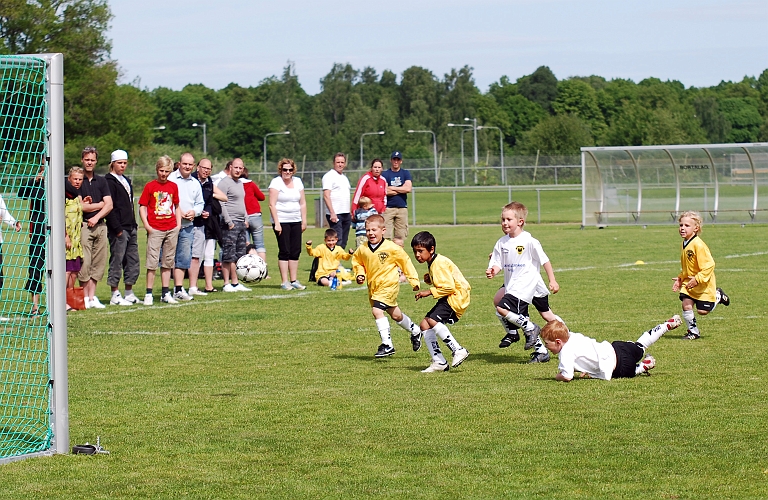 2010_0605_04-13.JPG - P/F04 Internmatcher