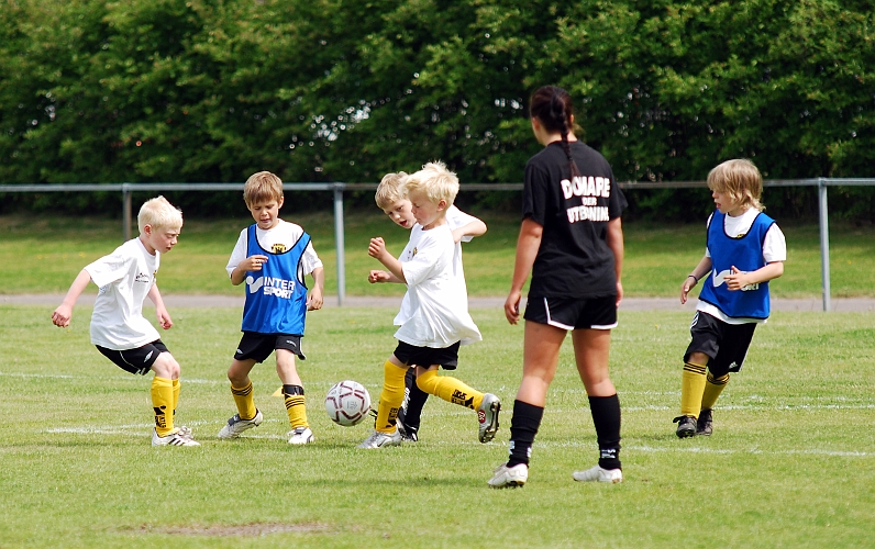 2010_0605_06-01.JPG - P02 Internmatch