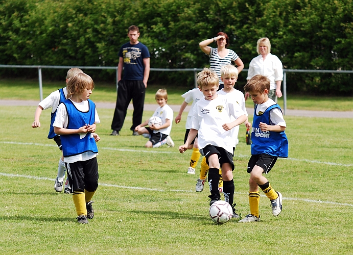 2010_0605_06-06.JPG - P02 Internmatch