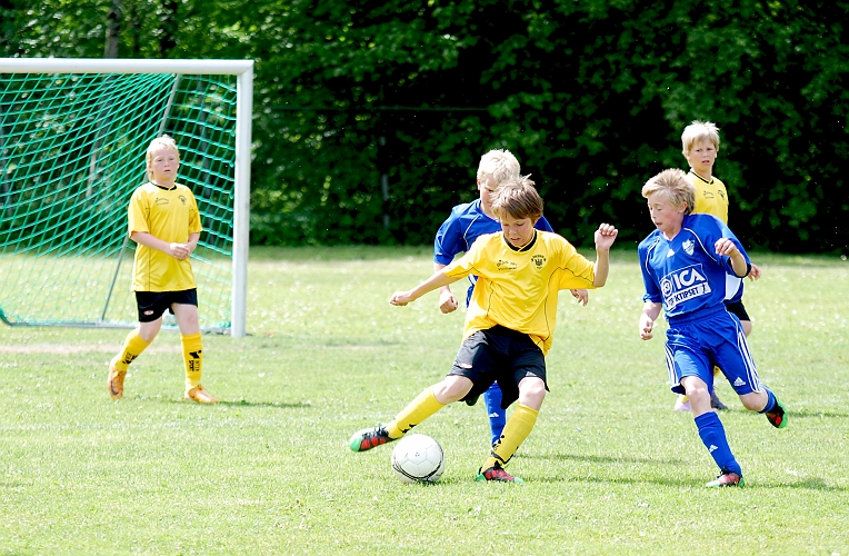 2010_0605_07-02.JPG - P98 - Götlunda IF