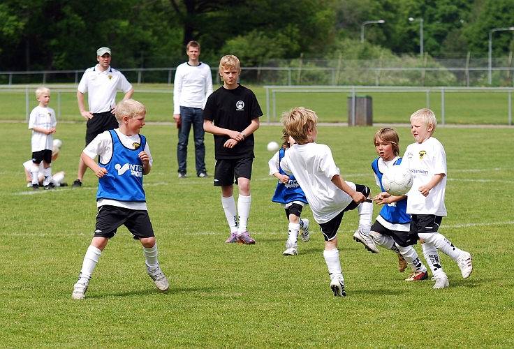 2010_0605_08-21.JPG - P03 Internmatcher