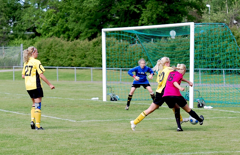 2010_0605_10-04.JPG - F94/95 - Västerås BK30