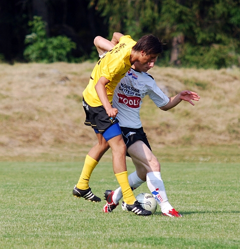 2010_0703_33.JPG - Rio Babovic i närkamp med en kolsvaback