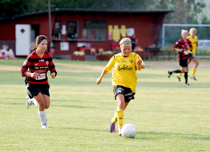 2010_0703_55.JPG - Ida Asp blev utsedd till turneringens bästa kvinnliga spelare