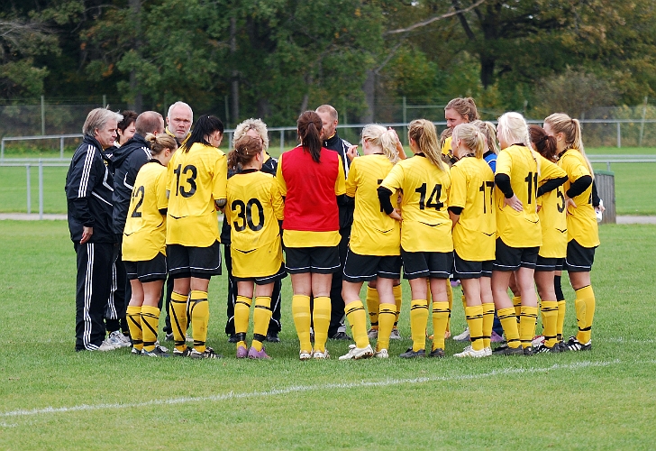 2010_1002_57.JPG - Sista matchen för säsongen, vinst med 10-0 och även serieseger utan någon förlust.