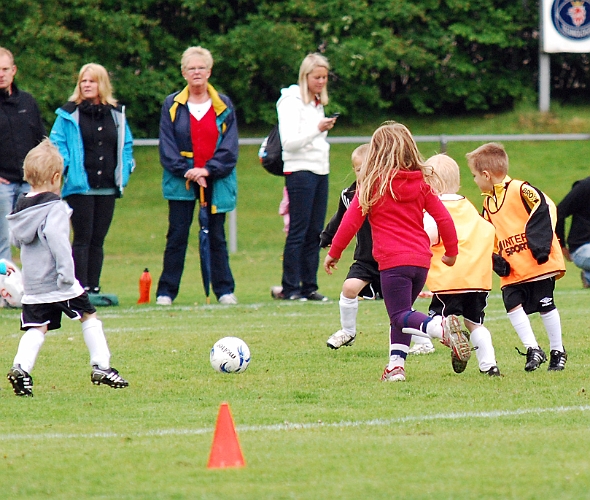 2011_0528_01-07.JPG - P/F06 Internmatch