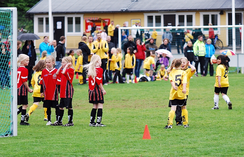 2011_0528_08-06.JPG - F03 - Kungsör BK