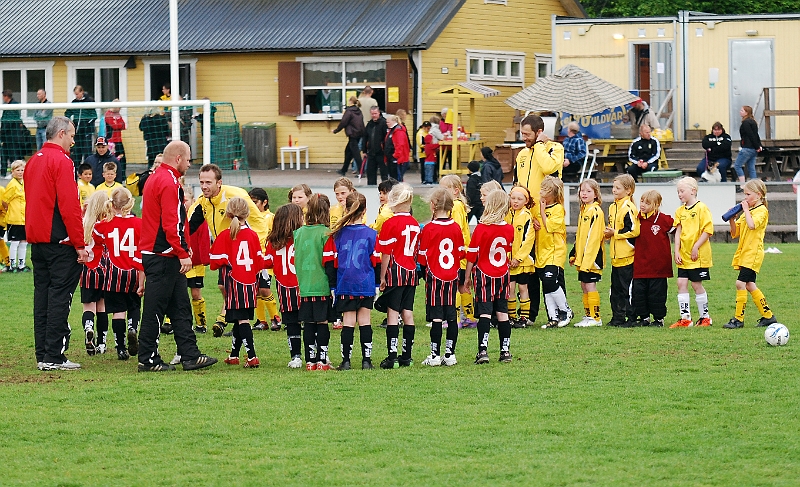 2011_0528_08-09.JPG - F03 - Kungsör BK