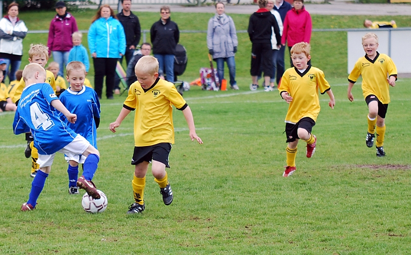 2011_0528_15-03.JPG - P04 - Götlunda IF