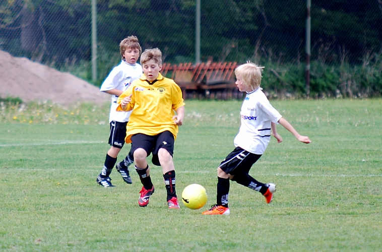 2011_0528_18-03.JPG - P01 - Kolsva IF