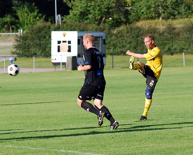 2011_0719_09.JPG - Vem hade trott att vi skulle få se vår "Kapten" på plan efter att ha läst tidningsrubrikerna den 8/7, "Wikers dom: Karriären är över" ett avslitet korsband sätter punkt för fotbollskarriären