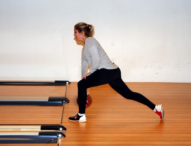 2011_1112_26.JPG - Damernas Bowling